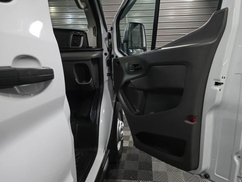 Used 2022 Ford Transit 350 XLT image 31