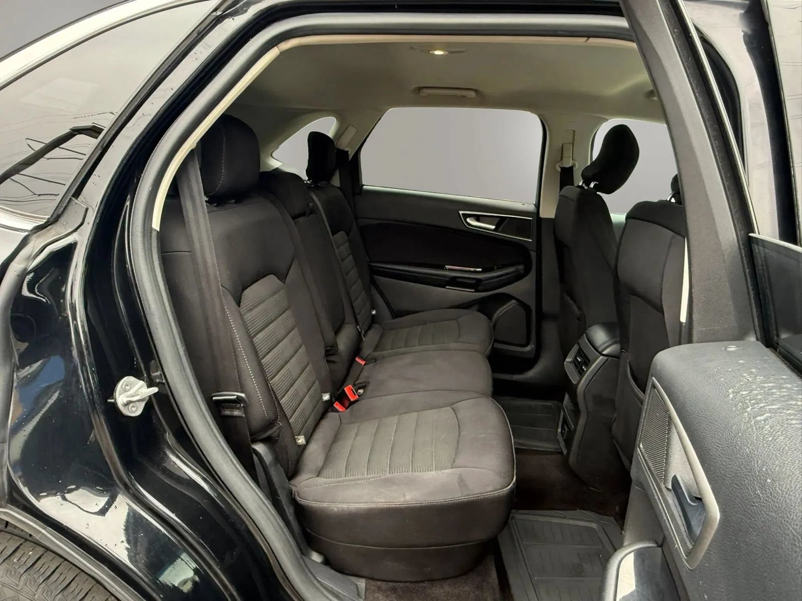 Used 2017 Ford Edge SEL w/ Cargo Accessory Package AWD/4WD image 26