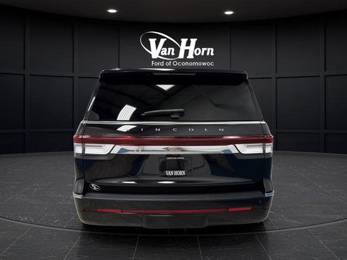 Used 2024 Lincoln Navigator L Reserve AWD/4WD image 14