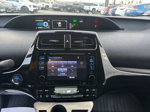 Used 2018 Toyota Prius Prime Plus image 16