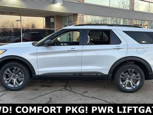 New 2026 Ford Explorer Active w/ Active Comfort Package image 3
