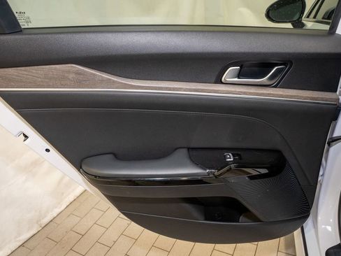 Used 2022 Kia K5 EX w/ EX Premium Package image 10