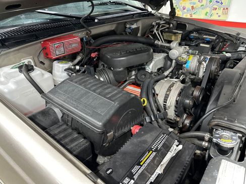 Used 1998 Chevrolet Silverado 2500 4x4 Extended Cab w/ Preferred Equipment Group 2 image 45