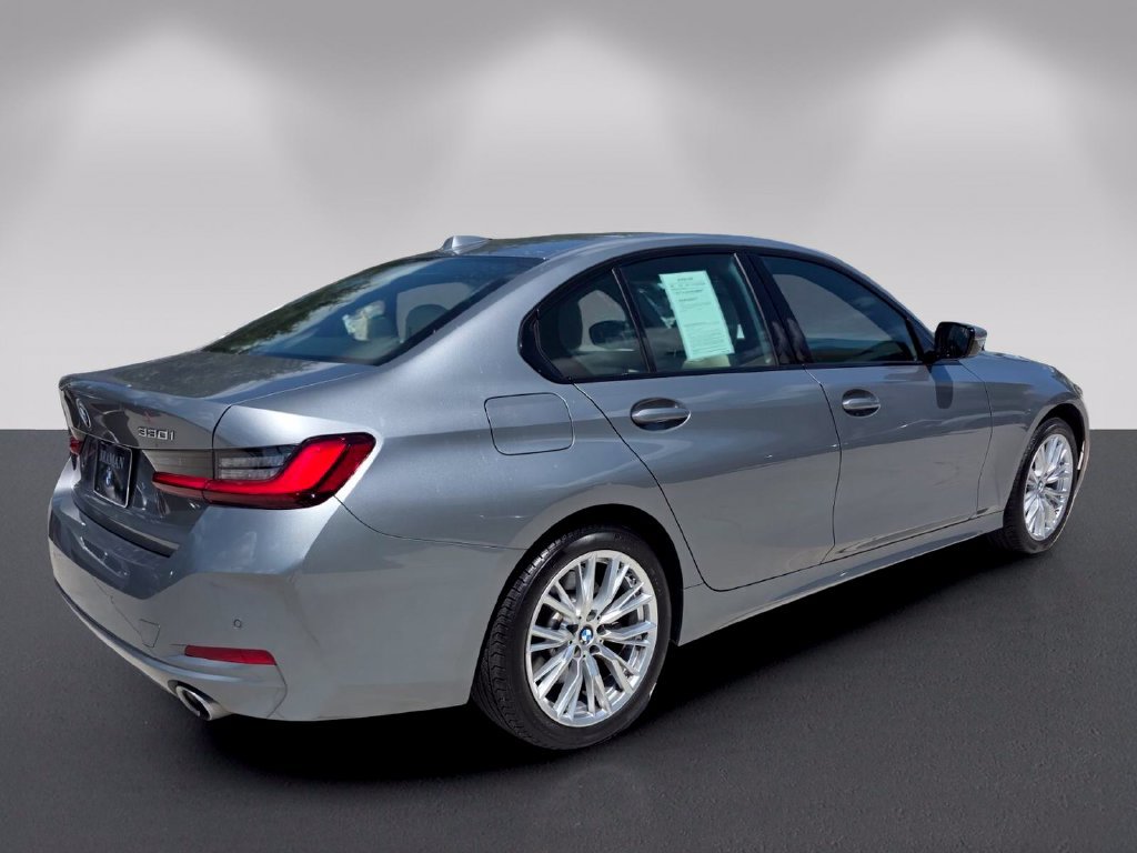 Certified 2023 BMW 330i xDrive Sedan AWD/4WD image 4