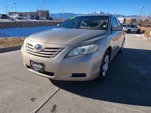 Used 2007 Toyota Camry LE image 3