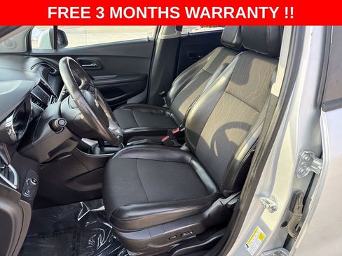 Used 2021 Chevrolet Trax LT w/ Driver Confidence Package image 14