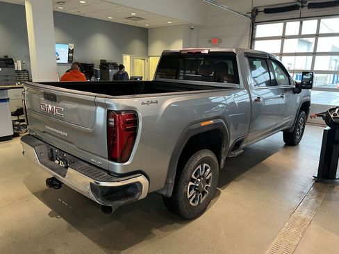 Used 2024 GMC Sierra 2500 SLT w/ Max Trailering Package image 3