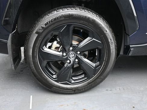 Used 2021 Toyota RAV4 XSE image 10