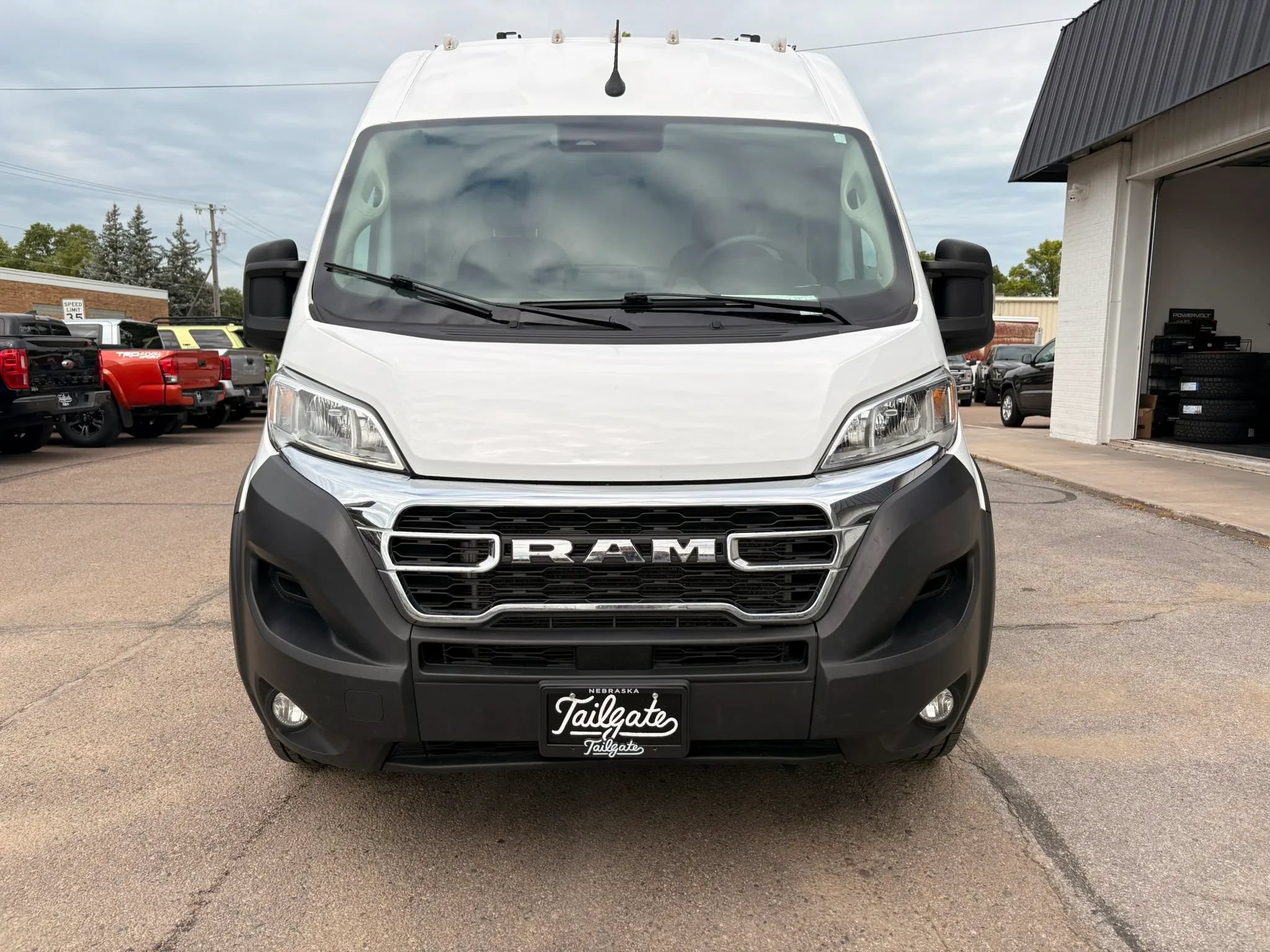 Used 2023 RAM ProMaster 3500 w/ Premium Appearance Group FWD image 3
