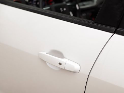 Used 2025 Chevrolet Blazer RS image 38