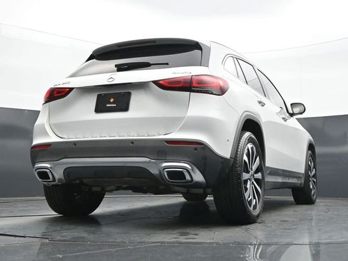 Used 2021 Mercedes-Benz GLA 250 4MATIC image 25