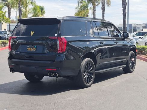 Used 2024 GMC Yukon XL Denali AWD/4WD image 10