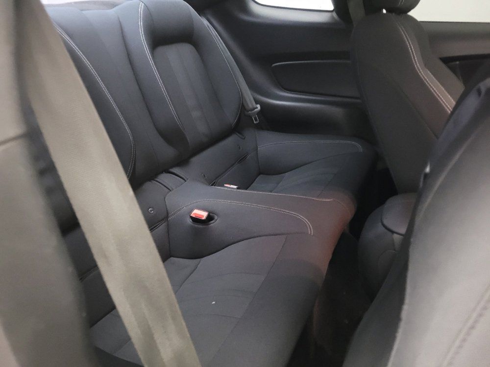 Used 2019 Ford Mustang Coupe w/ Black Accent Package RWD image 19