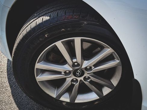 Used 2016 Hyundai Sonata SE w/ Cargo Package FWD image 20