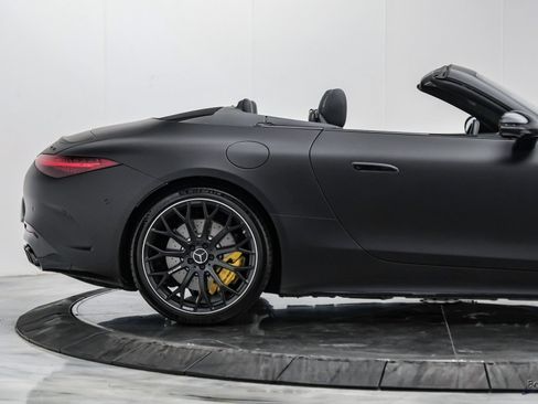 Used 2022 Mercedes-Benz SL 55 AMG 4MATIC image 29