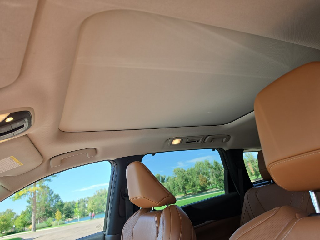 Used 2023 INFINITI QX60 Sensory w/ Vision Package AWD/4WD image 23