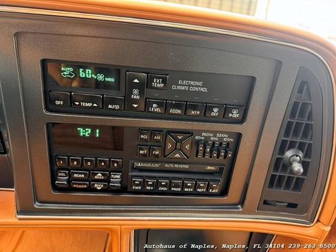 Used 1990 Buick Reatta Convertible image 26