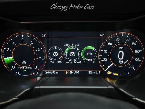 Used 2022 Ford Mustang Shelby GT500 w/ Carbon Fiber Track Pack RWD image 10