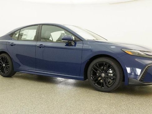 New 2026 Toyota Camry SE FWD image 31