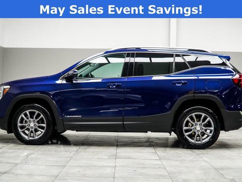 Used 2023 GMC Terrain SLT AWD/4WD image 9