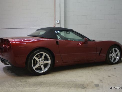 Used 2006 Chevrolet Corvette Convertible w/ Preferred Equipment Group image 28