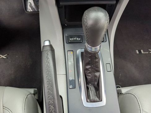 Used 2020 Acura ILX w/ Premium Package image 9