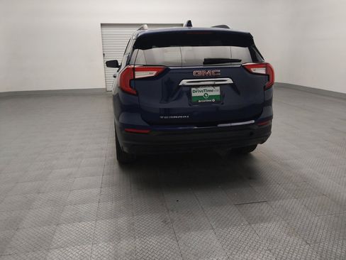Used 2022 GMC Terrain SLE w/ Driver Convenience Package FWD image 6