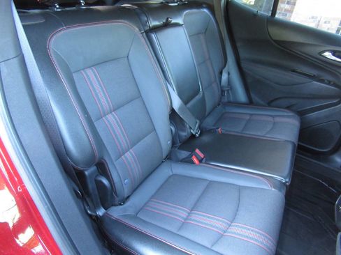 Used 2023 Chevrolet Equinox RS AWD/4WD image 9