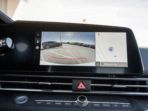 New 2026 Hyundai Elantra Limited FWD image 23