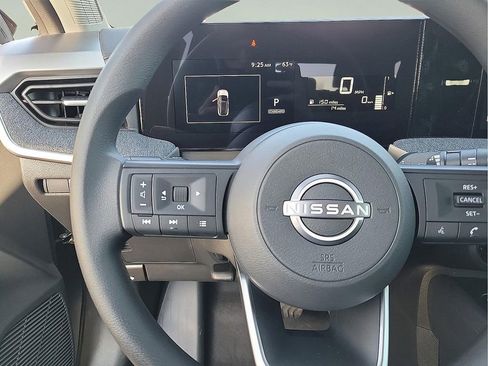 Used 2026 Nissan Kicks SV w/ Cold Weather Package FWD image 18
