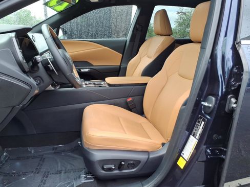 Used 2025 Lexus RX 350 Premium w/ Accessory Package (Z1) AWD/4WD image 18