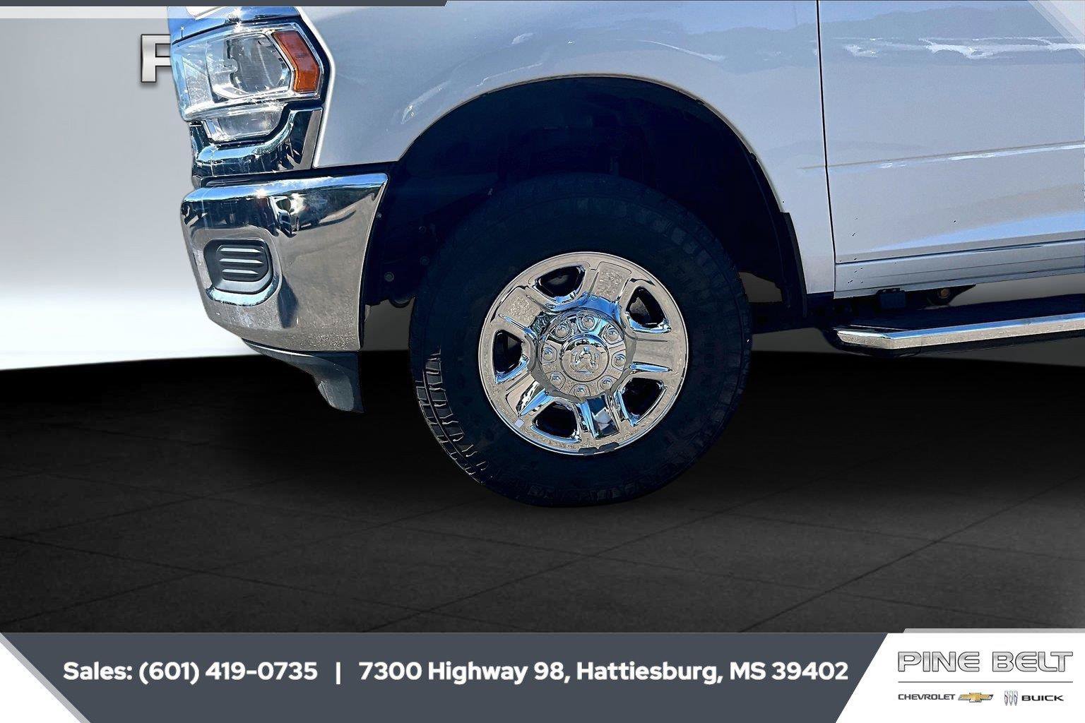 Used 2023 RAM 2500 Tradesman w/ Safety Group AWD/4WD image 8