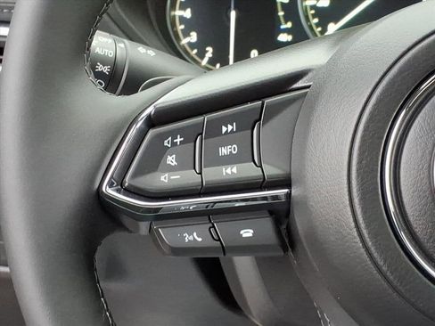 New 2025 MAZDA CX-5 Signature image 18