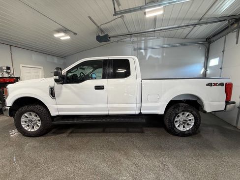 Used 2021 Ford F350 4x4 SuperCab Super Duty image 8