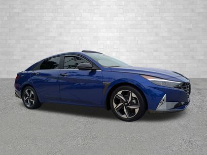 Certified 2023 Hyundai Elantra Limited w/ Preferred Accessory Package