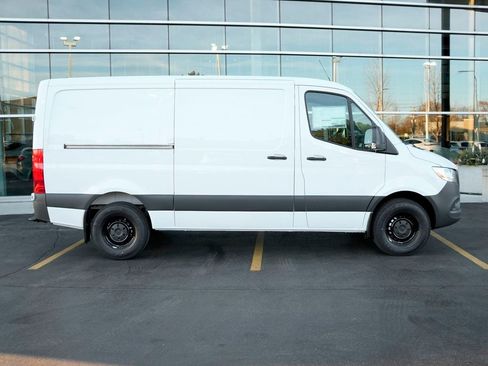 New 2026 Mercedes-Benz Sprinter 2500 image 2
