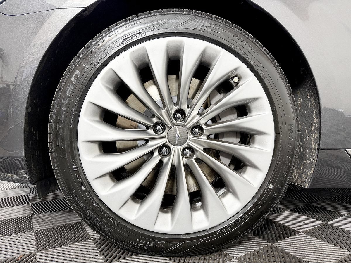 Used 2019 Genesis G90 3.3T Premium AWD/4WD image 24