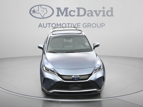 Used 2022 Toyota Venza XLE AWD/4WD image 33