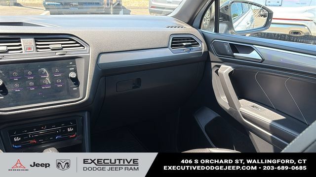 Used 2023 Volkswagen Tiguan SE R-Line AWD/4WD image 24