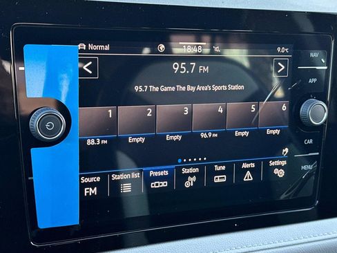 New 2026 Volkswagen Taos SEL image 17