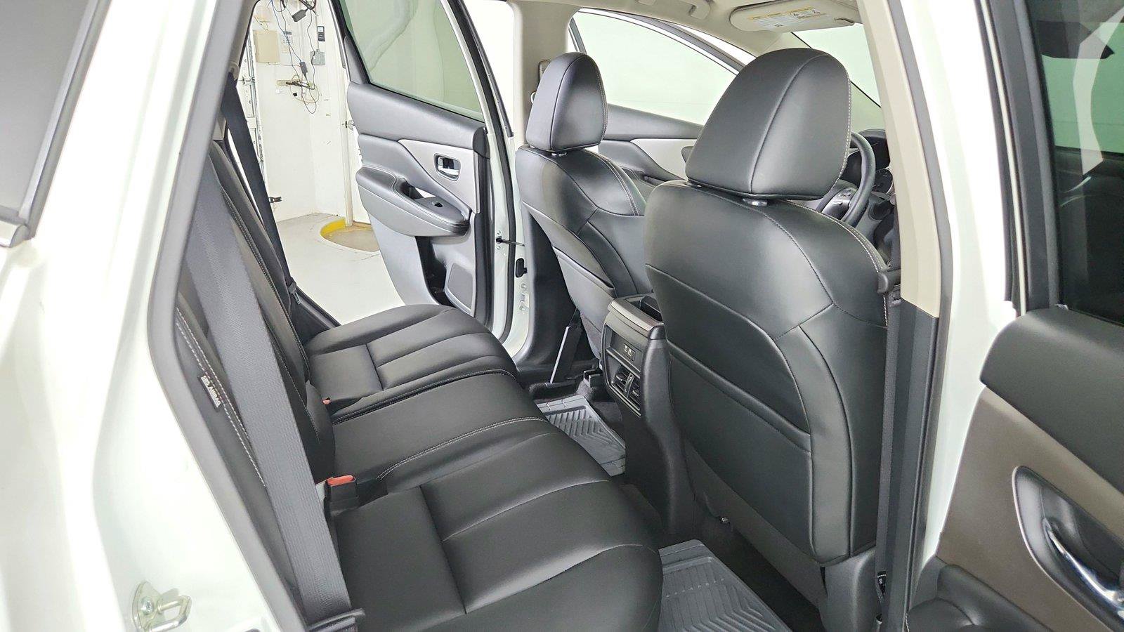 Certified 2024 Nissan Murano SV w/ SV Midnight Edition Package AWD/4WD image 26