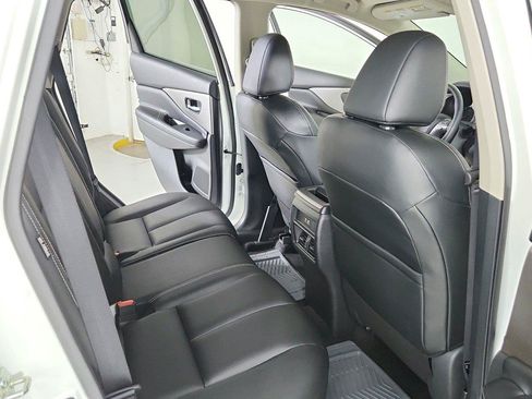 Certified 2024 Nissan Murano SV w/ SV Midnight Edition Package AWD/4WD image 26