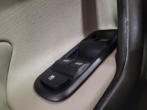 Used 2019 Ford Fiesta SE FWD image 27