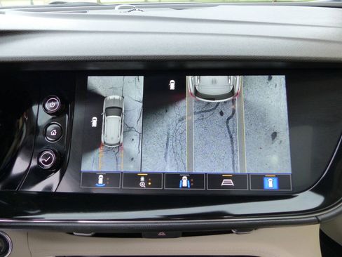 Used 2023 Buick Envision Avenir AWD/4WD image 35