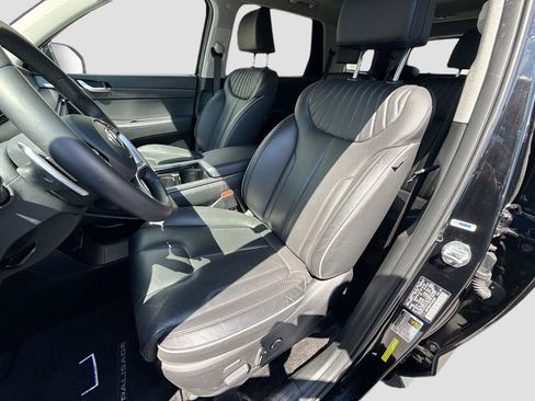 Used 2023 Hyundai Palisade Limited AWD/4WD image 13