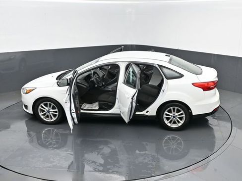 Used 2017 Ford Focus SE image 24