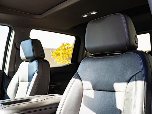 Used 2020 Chevrolet Silverado 1500 LTZ w/ LTZ Premium Package image 21