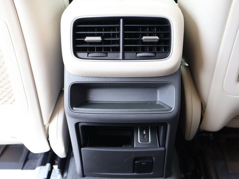 Used 2020 Mercedes-Benz GLS 450 4MATIC image 27