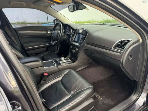 Used 2017 Chrysler 300 Limited w/ Driver Convenience Group image 23