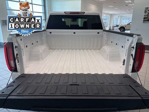 Used 2026 GMC Sierra 1500 SLT AWD/4WD image 6